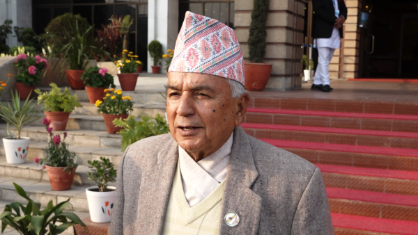 राष्ट्रपति व्यासमा, प्रधानमन्त्री  लुम्बिनीमा, कुन पालिकामा छन् प्रचण्ड ? 